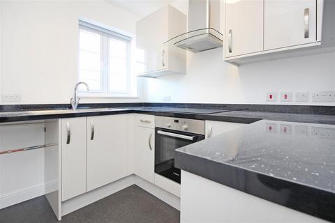 2 bedroom apartment to rent, High Street, Sturry, Canterbury