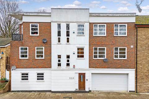 2 bedroom apartment to rent, Wetherell Road, Victoria Park Village E9