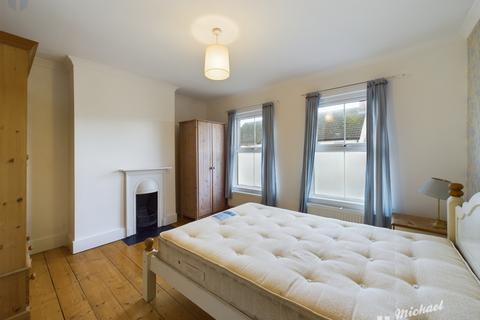 3 bedroom end of terrace house for sale, Queen Street, Aylesbury, Buckinghamshire