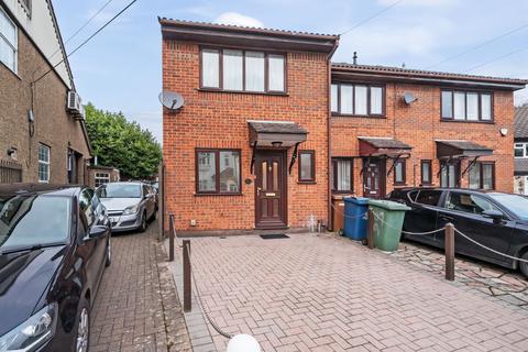 2 bedroom end of terrace house for sale, Nibthwaite Road, Harrow, Middlesex