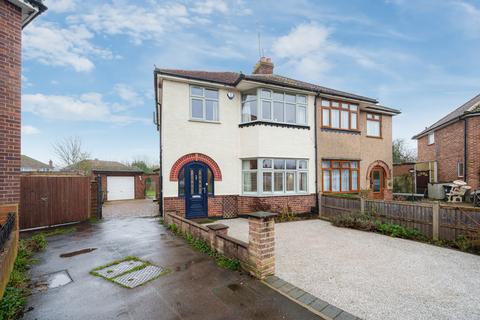 68 Denham Green Close, Denham, Uxbridge, UB9 5NB