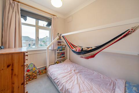 68 Denham Green Close, Denham, Uxbridge, UB9 5NB