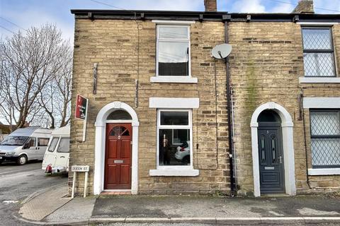 2 bedroom terraced house to rent, Queen Street, Glossop