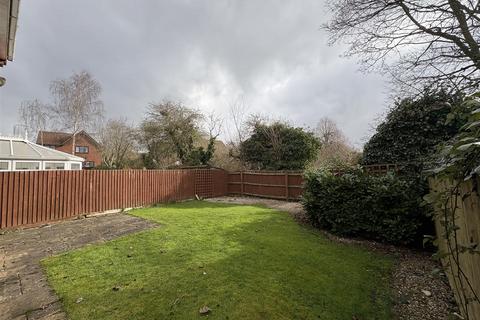 4 bedroom detached house to rent, Tymecrosse Gardens, Market Harborough