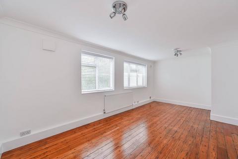 3 bedroom flat to rent, Burnbury Road, Balham, London, SW12