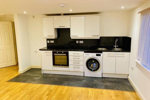 1 bedroom flat for sale, Pyle Street, Newport, Isle of Wight