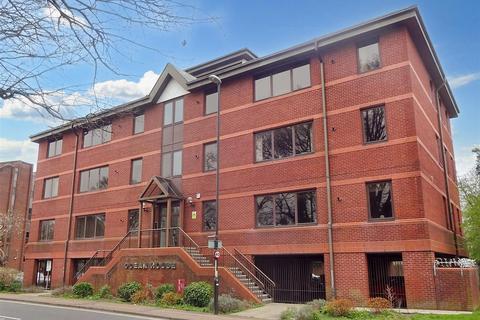 1 bedroom apartment to rent, Hazelwick Avenue, Crawley RH10