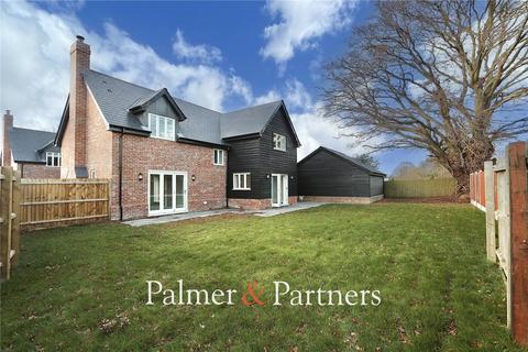 4 bedroom detached house for sale, School Close, Stutton, Ipswich, Suffolk, IP9