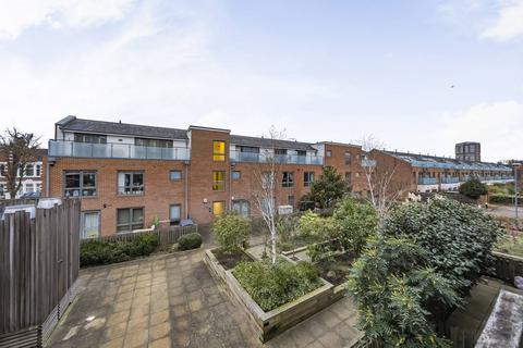 1 bedroom flat for sale, Bagleys Lane, Sands End, London, SW6