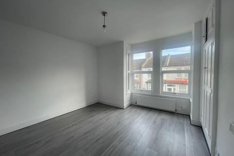 24 Alfred Road, Gravesend, DA11 7QF