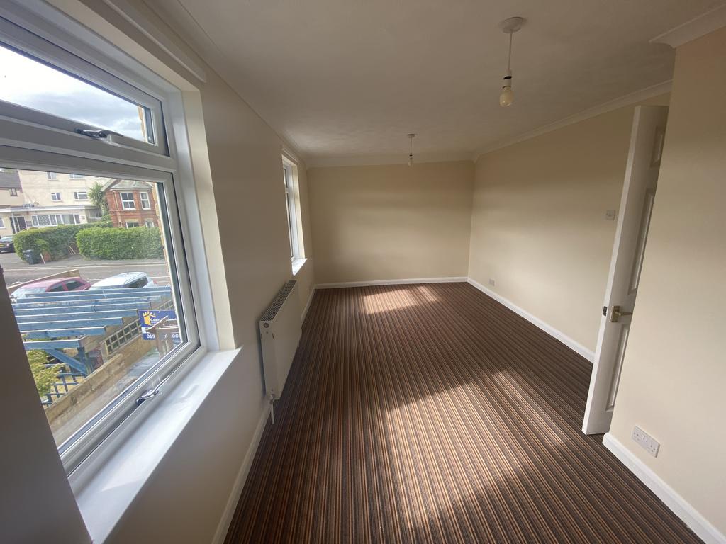 Avenue main bedroom