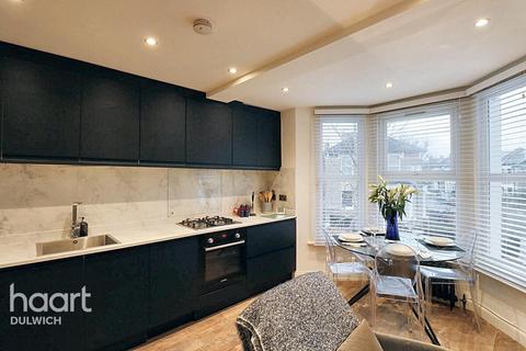 2 bedroom flat for sale, Muschamp Road, London