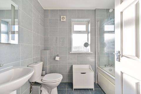 1 Garden Close, New Malden, KT3 3RE