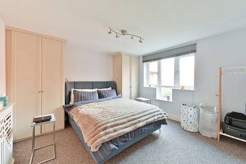 2 bedroom flat to rent, Worple Road, Wimbledon, London, SW20