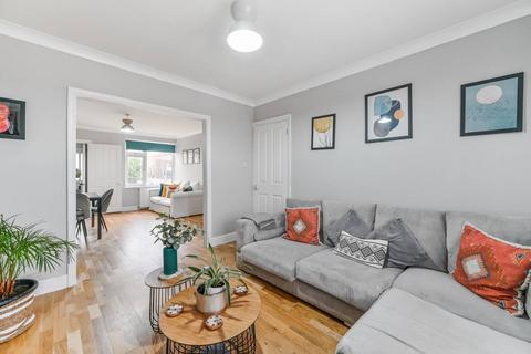 148 Western Road, Mitcham, CR4 3EB