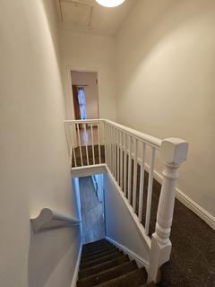 3 bedroom terraced house to rent, Hartington Street, Manchester