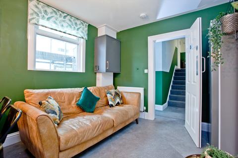 1 bedroom in a house share to rent, 186 Pasley Street, Devon PL2