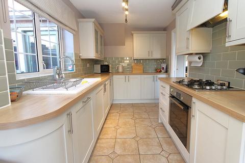 3 bedroom semi-detached house for sale, Beeches Road, Kidderminster, DY11