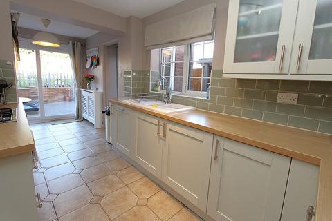 83 Beeches Road, Kidderminster, DY11 5HZ
