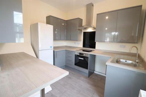 2 bedroom apartment to rent, Goldhill Road, Knighton, Leicester LE2