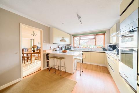 8 Ham Close, Charlton Kings, Cheltenham, GL52 6NP