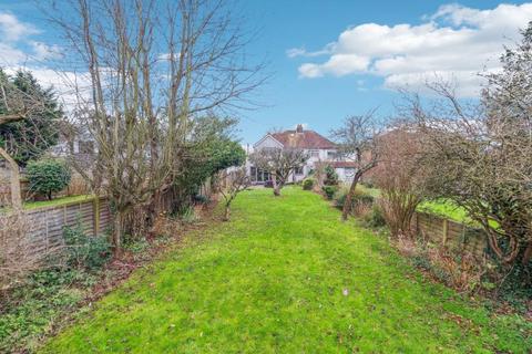 31 Downs Road, Slough, SL3 7BZ