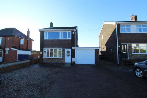 3 bedroom detached house to rent, Main Street, LS15