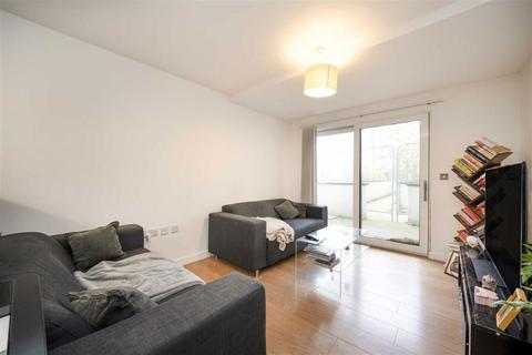 2 bedroom flat to rent, Barge Walk, London SE10