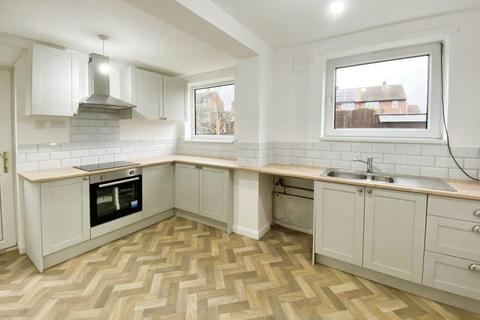 2 bedroom house to rent, Barkston Avenue, York