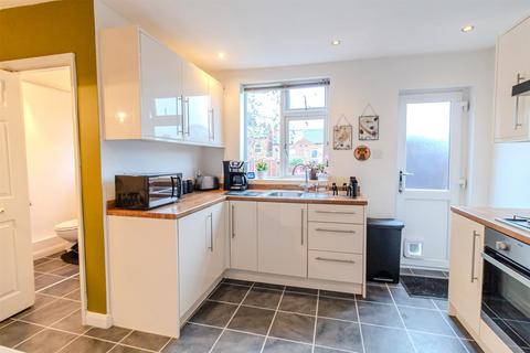 2 bedroom semi-detached house for sale, Parkyn Road, Daybrook, Nottingham