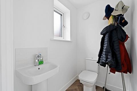 undefined, Arden Drive, Warsash, Southampton, Hampshire. SO31 9EH