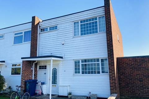 3 bedroom end of terrace house for sale, Maytree Close, Edgware HA8