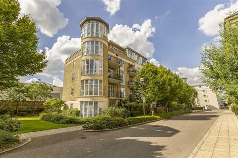 1 bedroom flat to rent, Melliss Avenue, Kew TW9