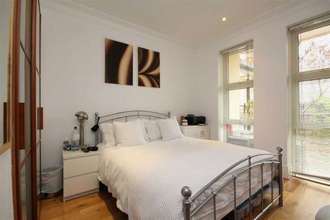 1 bedroom flat to rent, Melliss Avenue, Kew TW9