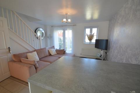 76 Ivel Road, Shefford, SG17 5LB