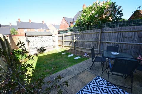 76 Ivel Road, Shefford, SG17 5LB