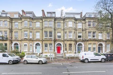 2 bedroom flat for sale, Cromwell Road, Hove, BN3