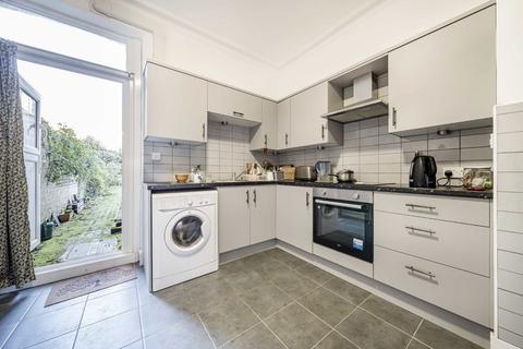 1 bedroom flat for sale, Constantine Road, London NW3