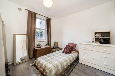 1 bedroom flat for sale, Constantine Road, London NW3