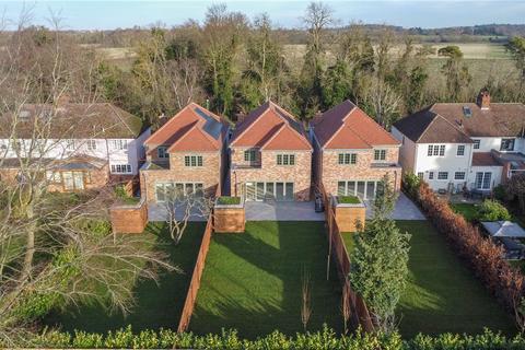 4 bedroom detached house for sale, Hauxton Road, Little Shelford, Cambridge, CB22