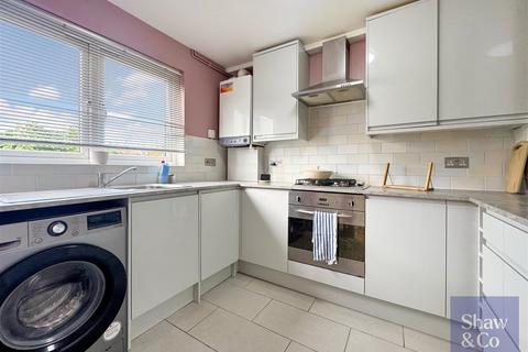 3 bedroom end of terrace house for sale, Windermere Close, Feltham TW14