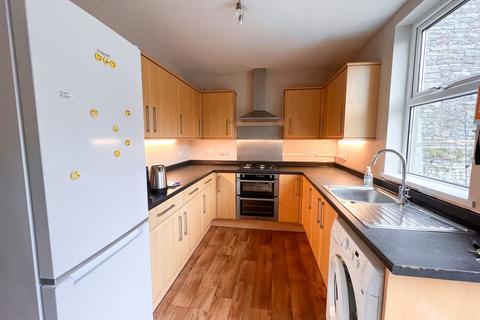 6 bedroom semi-detached house to rent, Brynland Avenue, Bristol BS7