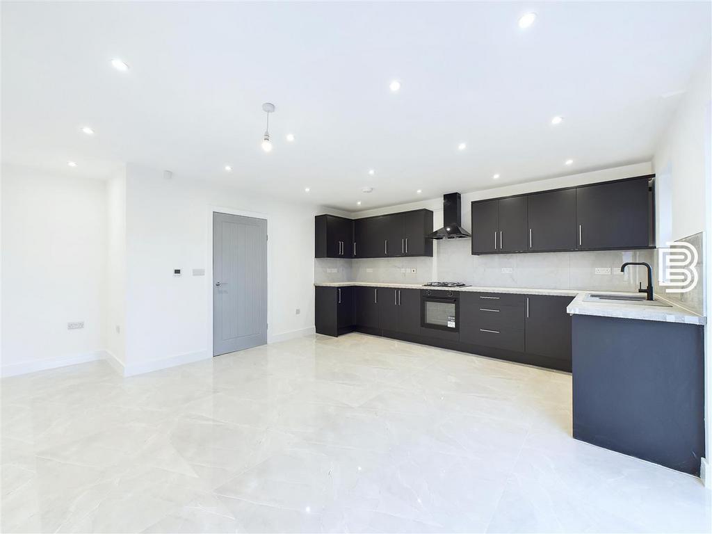 CAM03787 G0-PR0040-STILL012.jpg