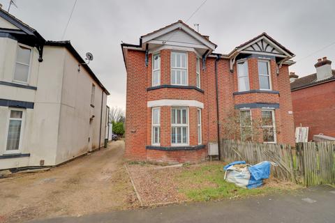 4 bedroom semi-detached house for sale, Radstock Road, Woolston