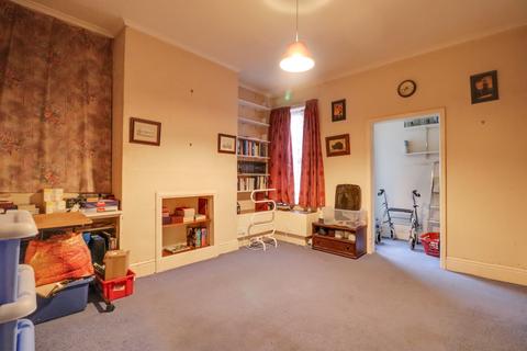 4 bedroom semi-detached house for sale, Radstock Road, Woolston