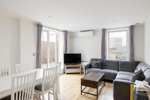 2 bedroom penthouse to rent, Great Suffolk Street, London SE1