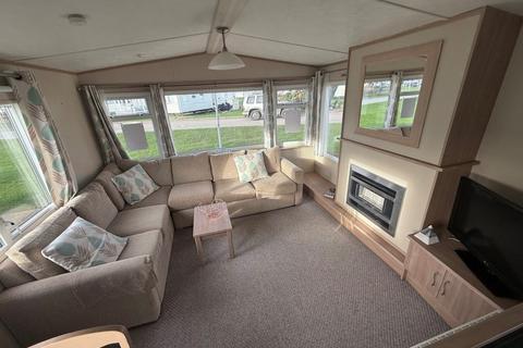 2 bedroom static caravan for sale, Dovercourt Holiday Park