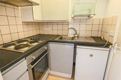 1 bedroom flat for sale, De la Warr Road, East Grinstead, West Sussex, RH19