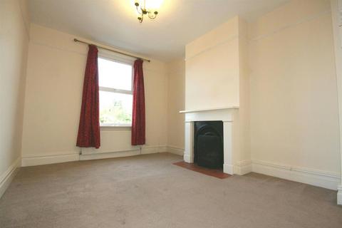 2 bedroom terraced house to rent, Grosvenor Road, Altrincham