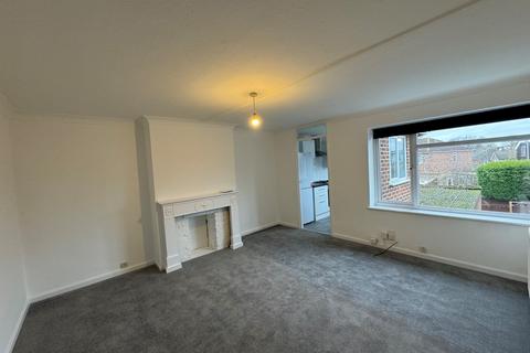 2 bedroom maisonette to rent, The Avenue, Hertford SG14